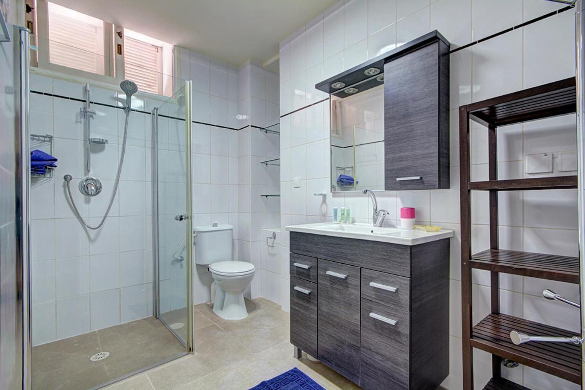 Lisetta - By Beach Apartments Tlv Tel Aviv Exterior photo